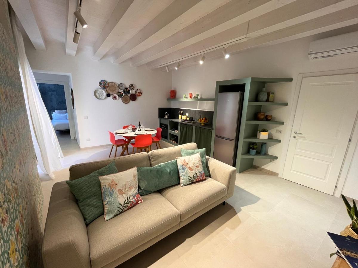 Aglaia Apartment Residence Delle Tre Grazie 시라쿠사 외부 사진