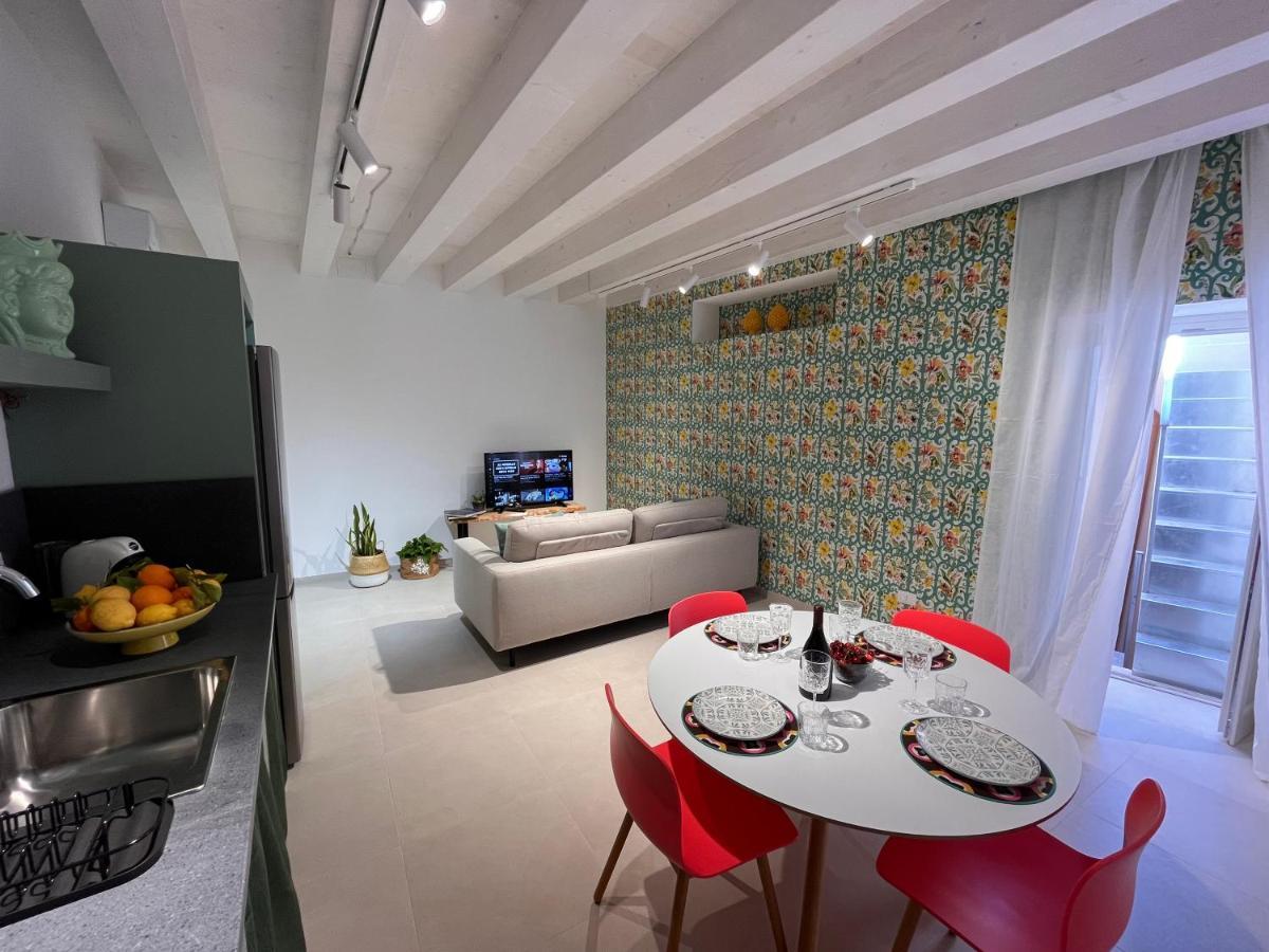 Aglaia Apartment Residence Delle Tre Grazie 시라쿠사 외부 사진