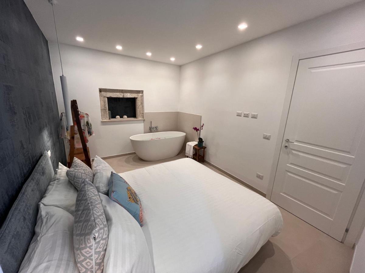 Aglaia Apartment Residence Delle Tre Grazie 시라쿠사 외부 사진